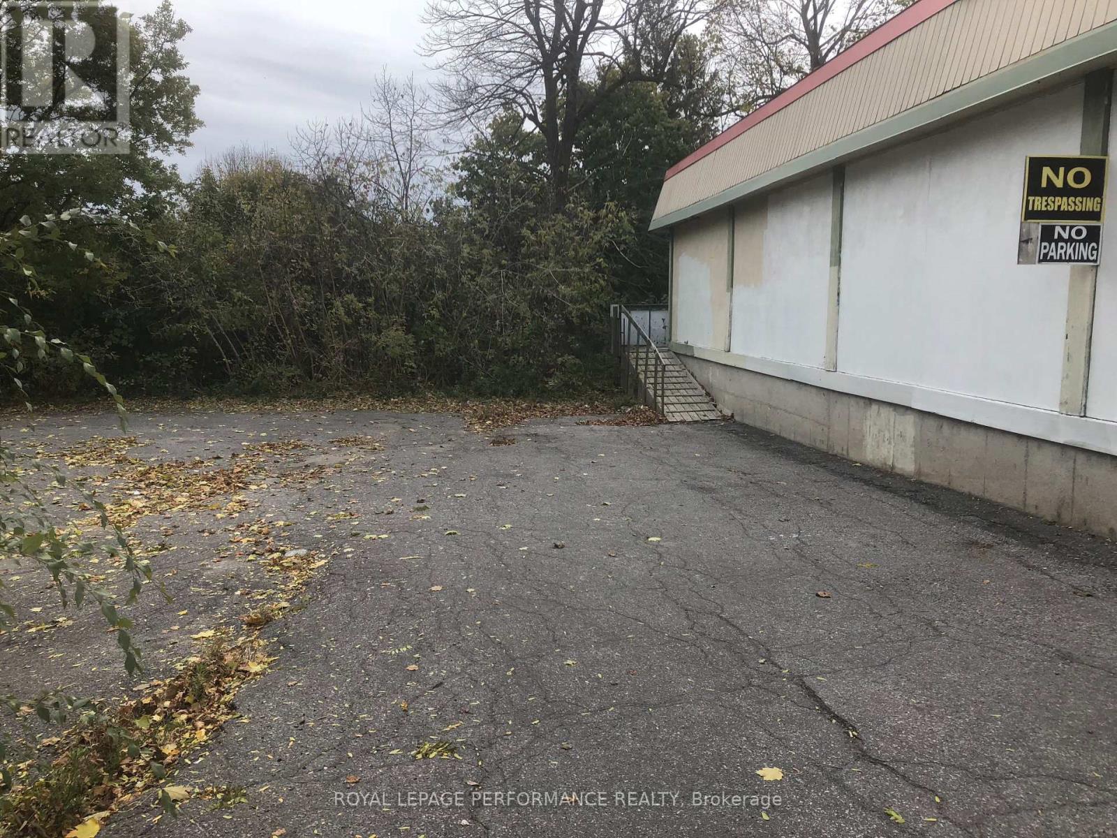 1756 Montreal Road Property Photo 7