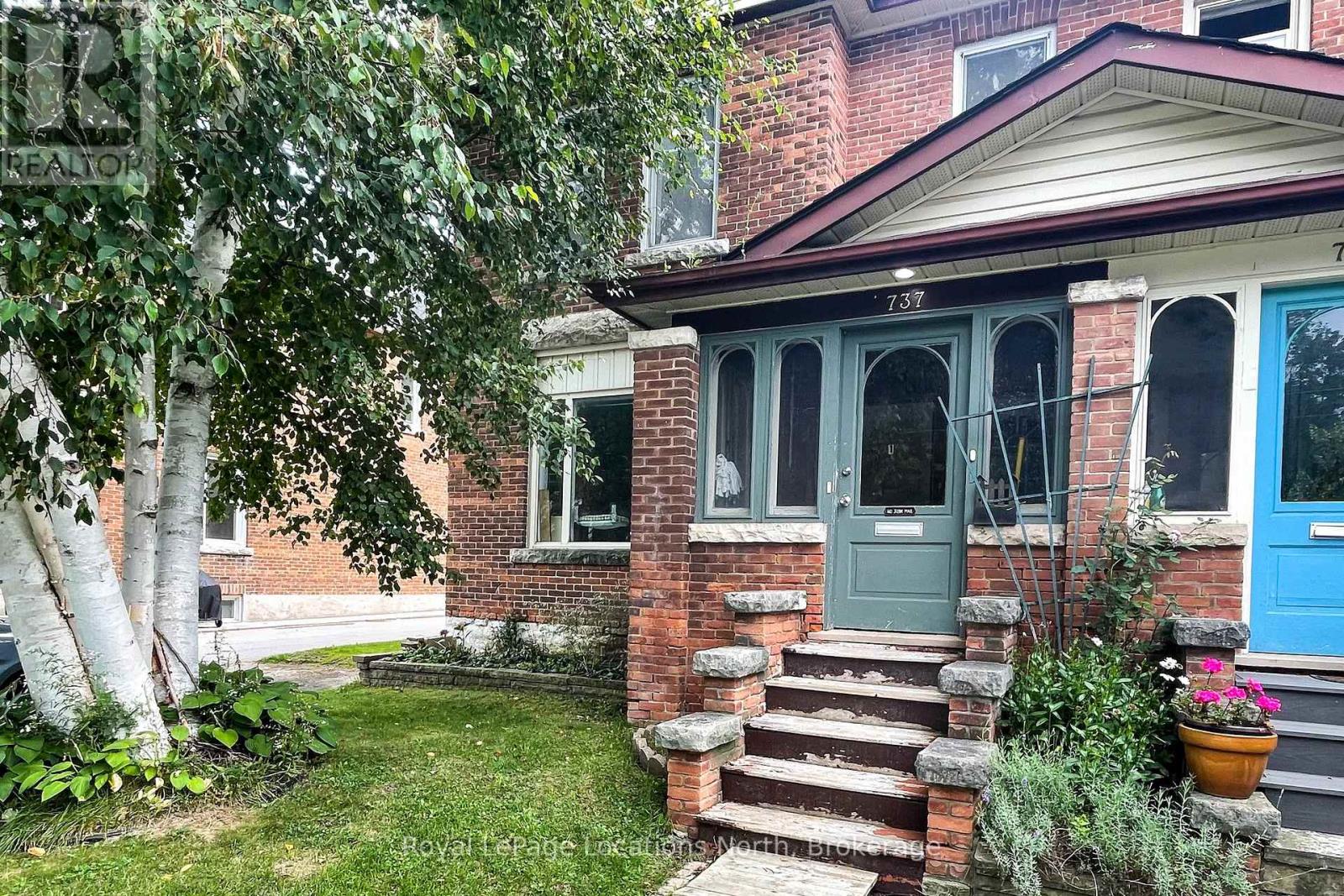 737 4th Avenue E Property Photo 2