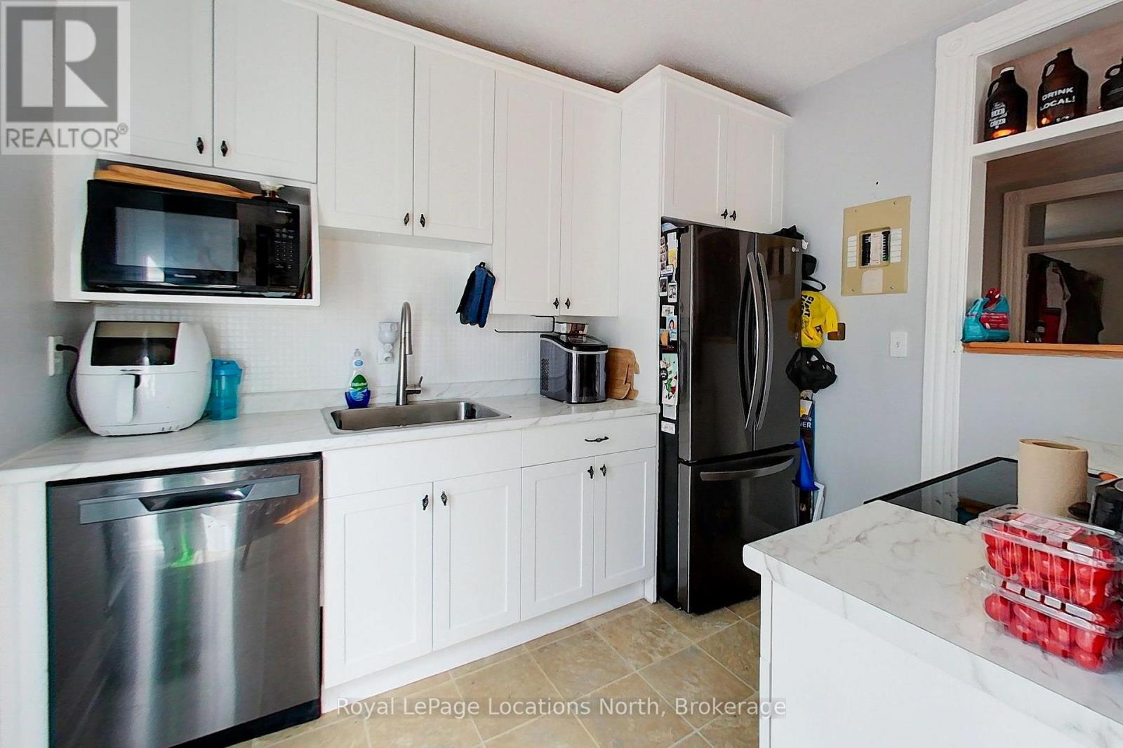 737 4th Avenue E Property Photo 28