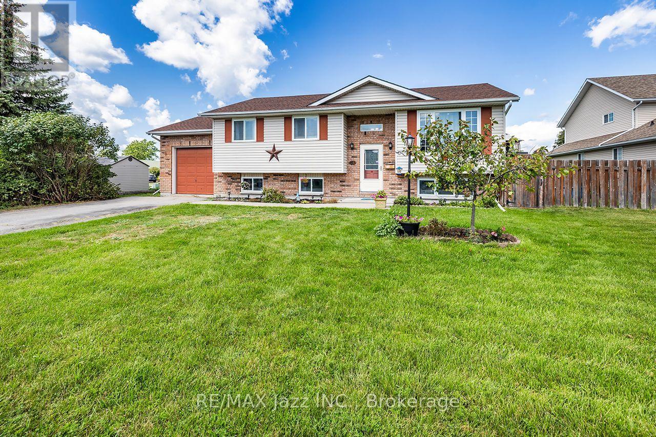 24 Glenn Drive Property Photo 1