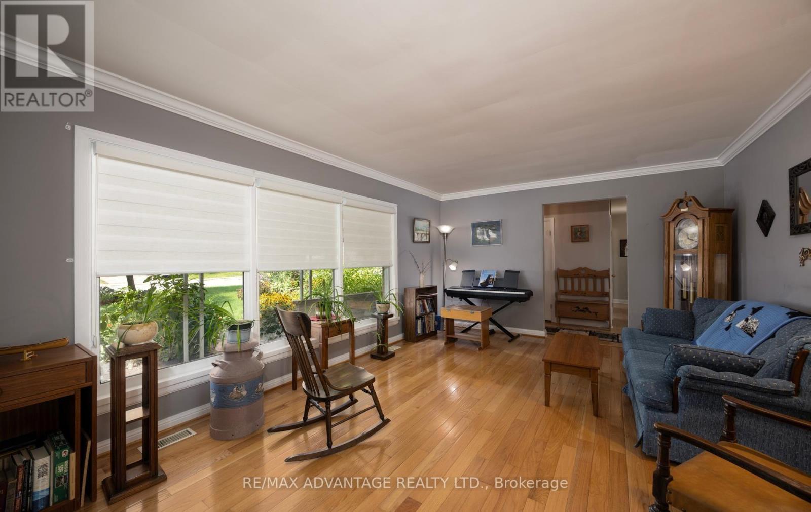 471 West Mile Road Property Photo 11