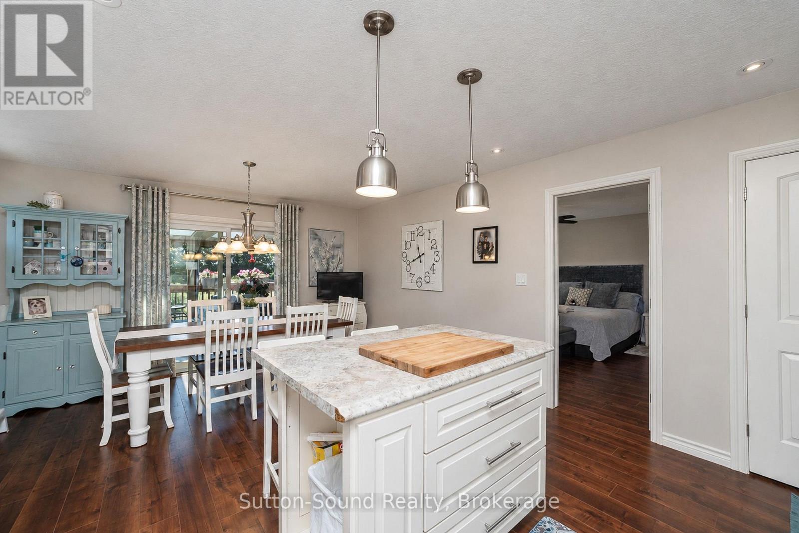 2327 10th Avenue E Property Photo 20