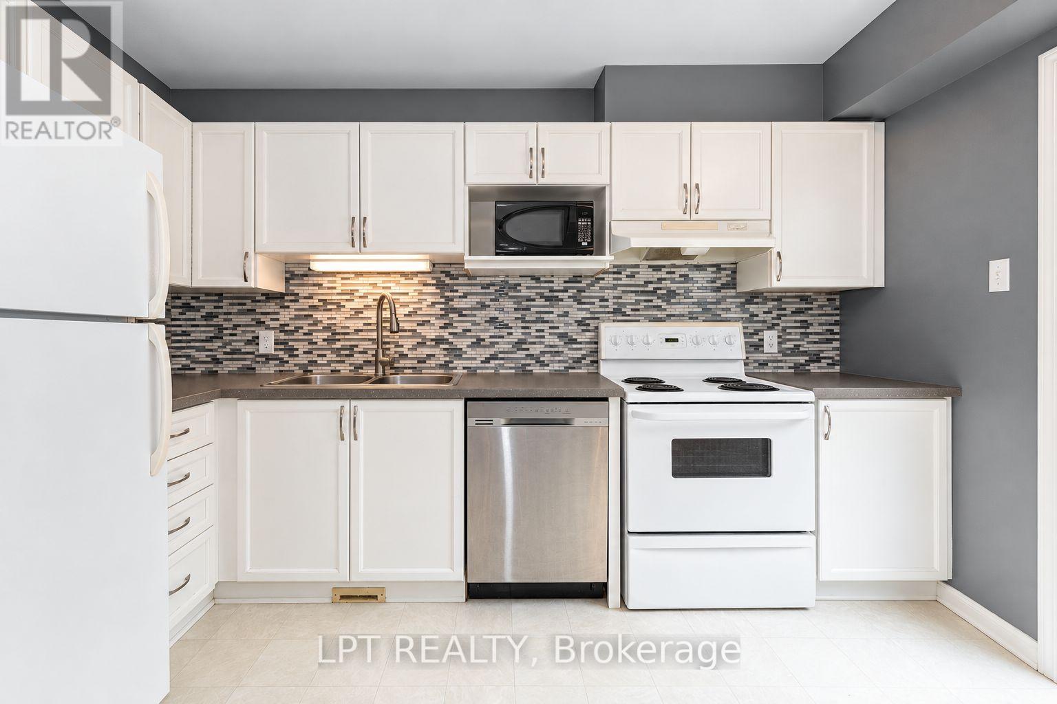61 Tobermory Crescent Property Photo 14
