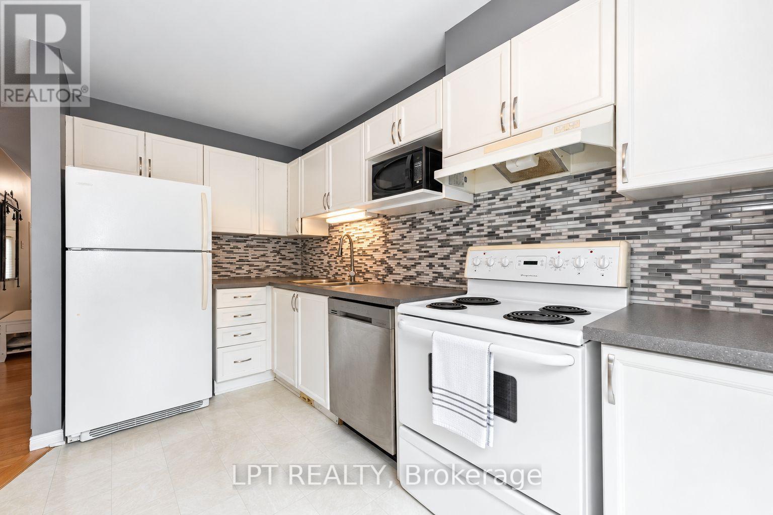 61 Tobermory Crescent Property Photo 15