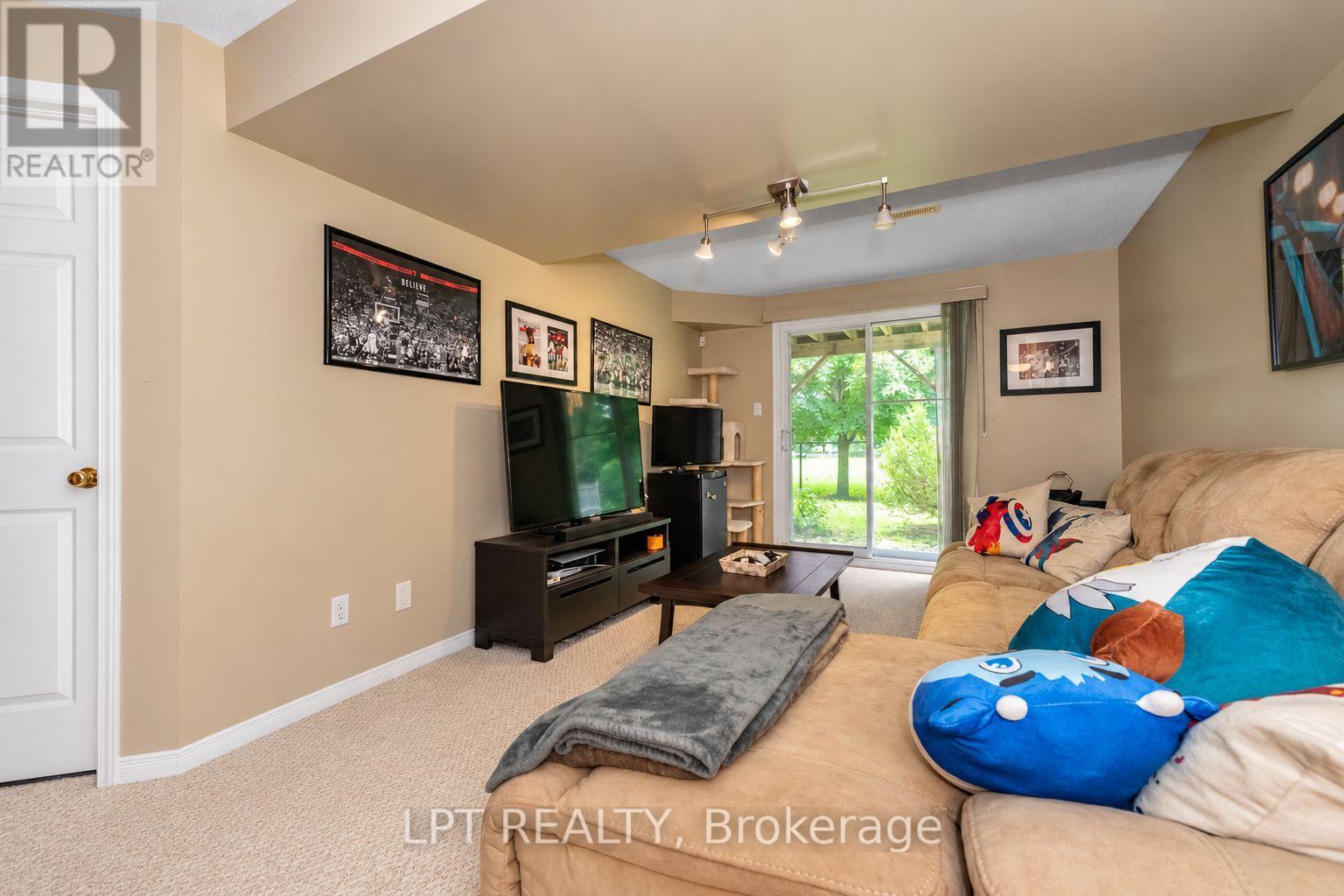 61 Tobermory Crescent Property Photo 27
