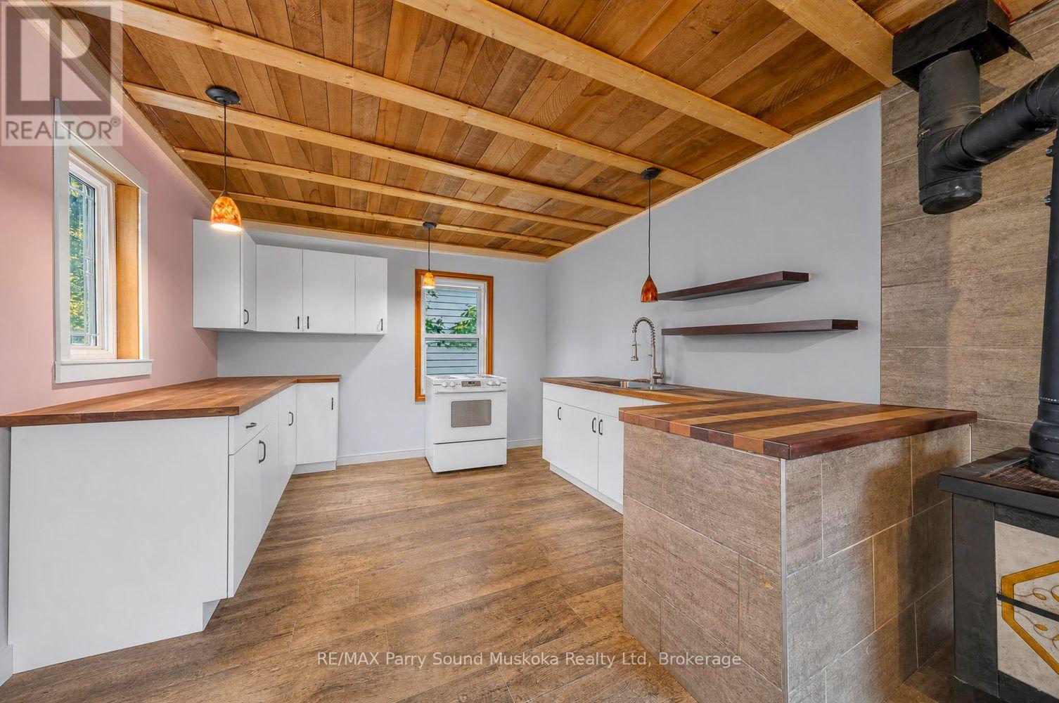 5 Wakefield Street Property Photo 8