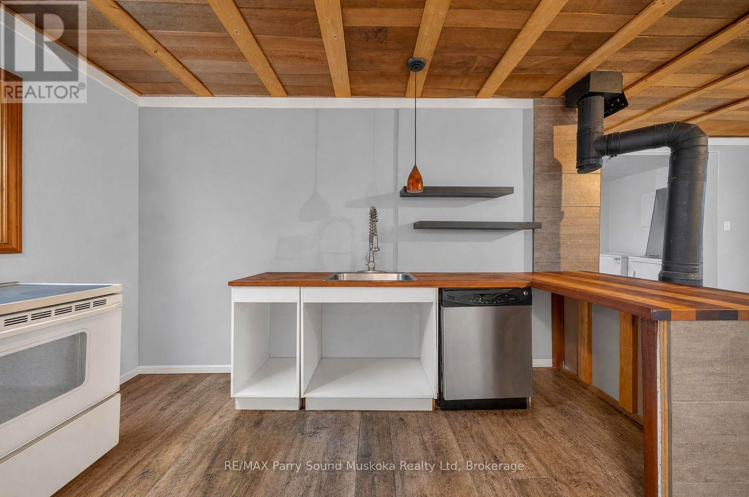 5 Wakefield Street Property Photo 10