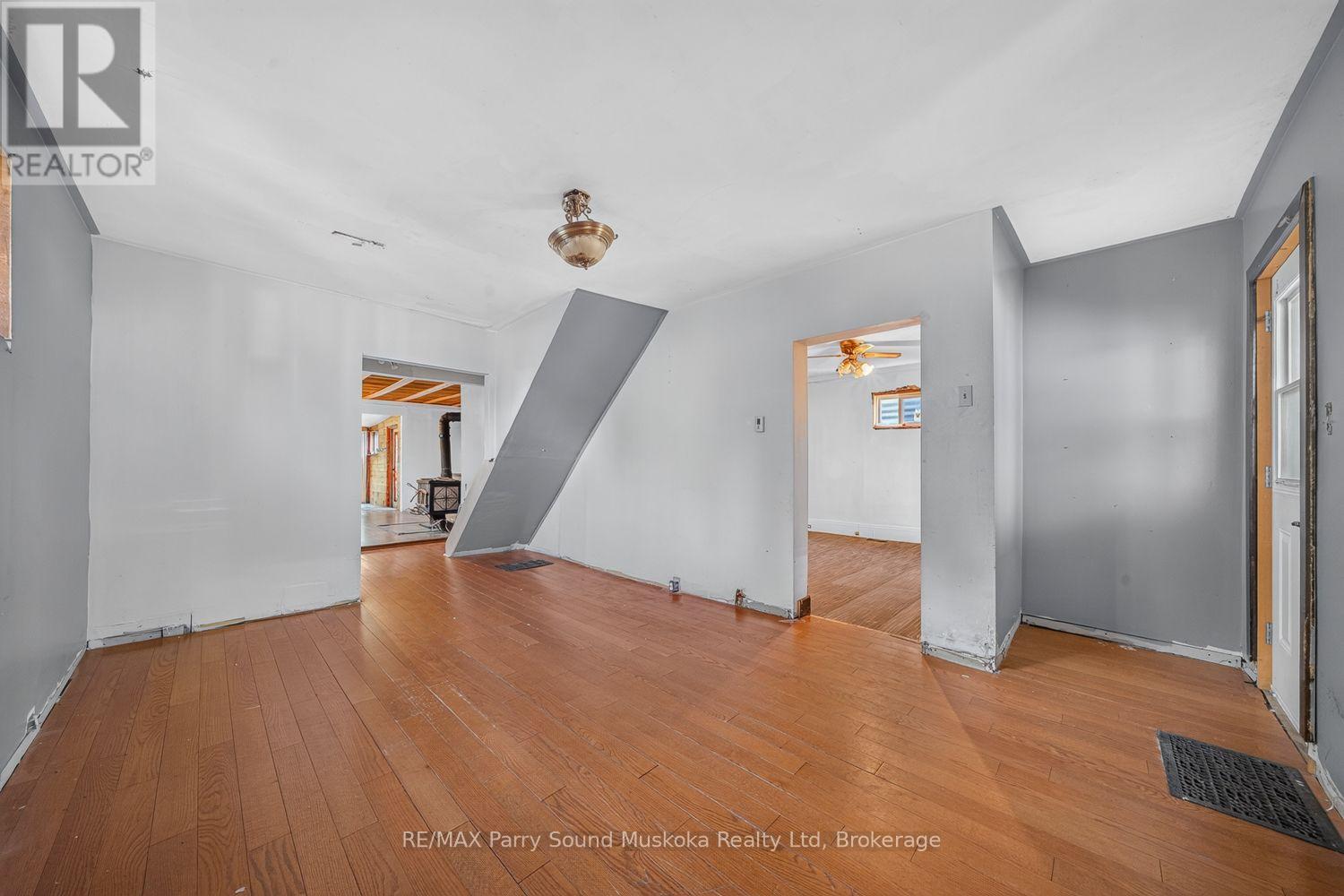 5 Wakefield Street Property Photo 14