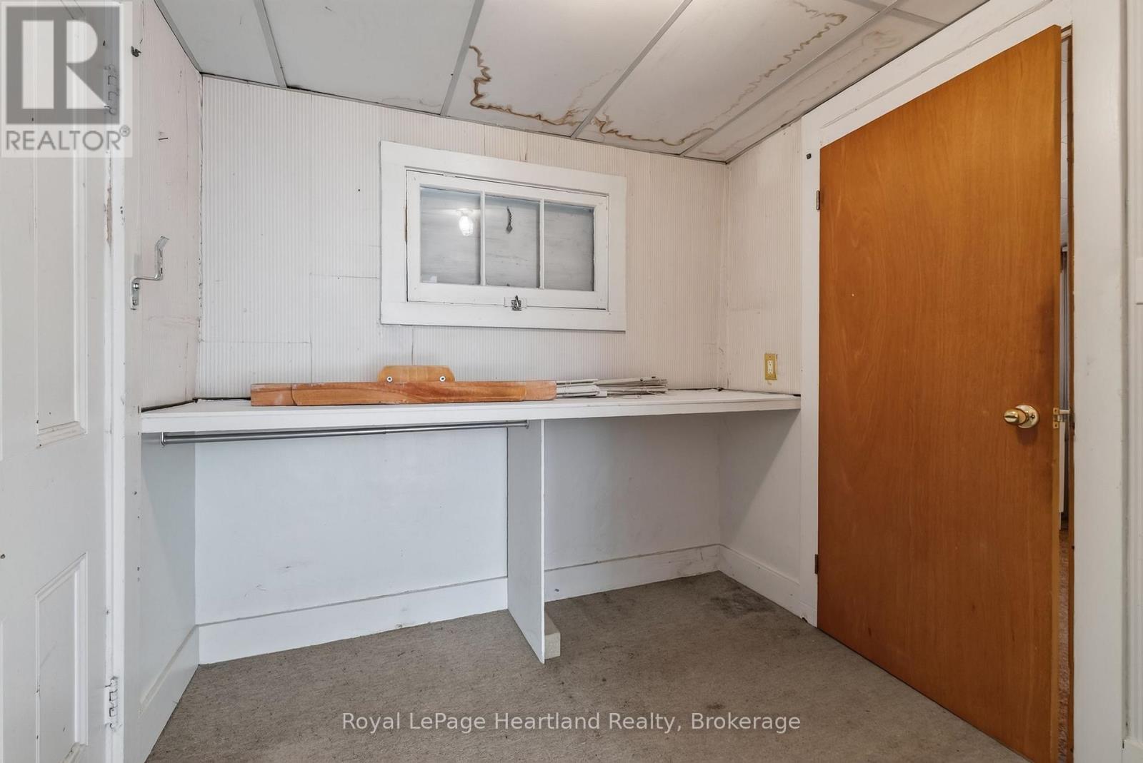 18 Nelson Street E Property Photo 19