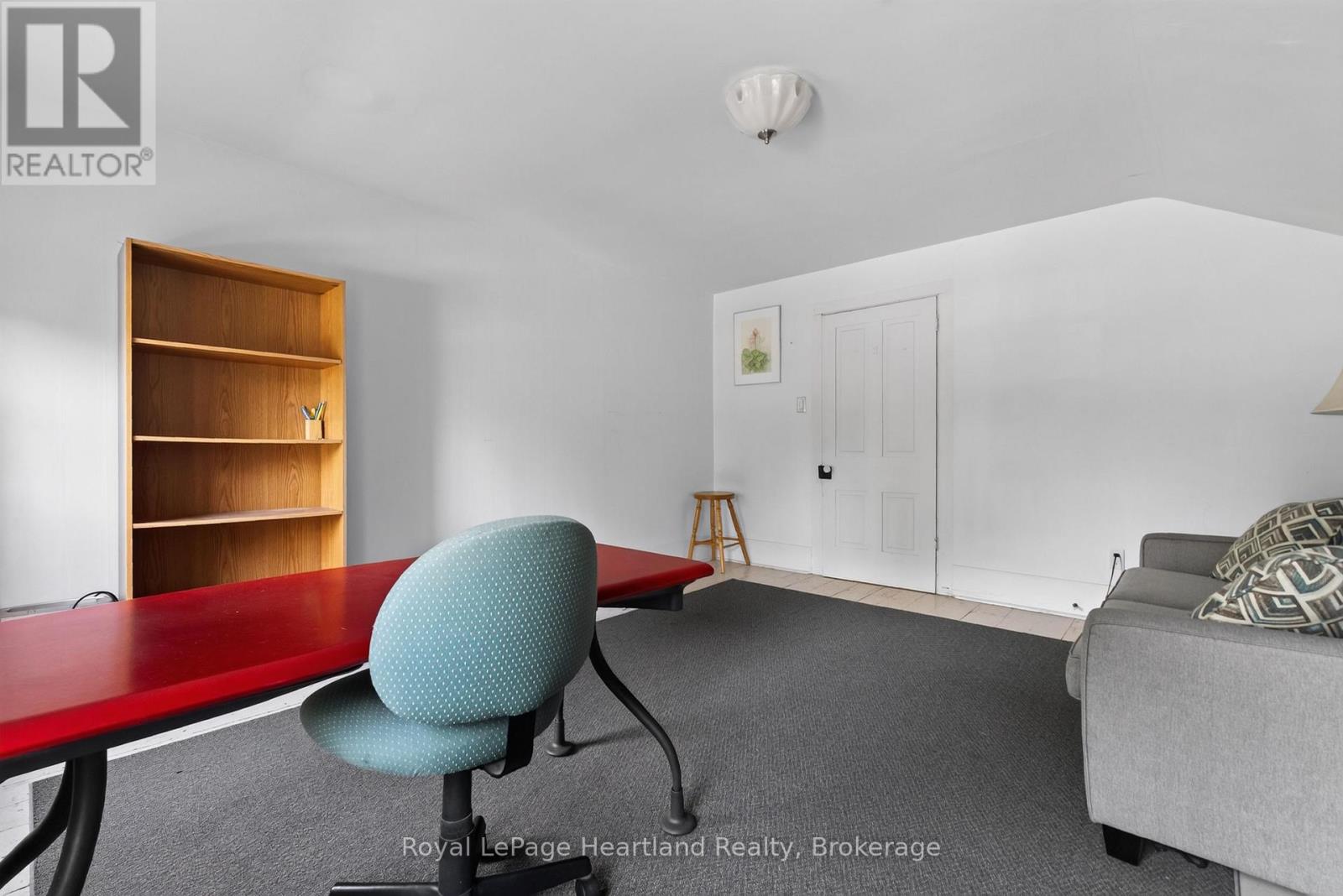 18 Nelson Street E Property Photo 29