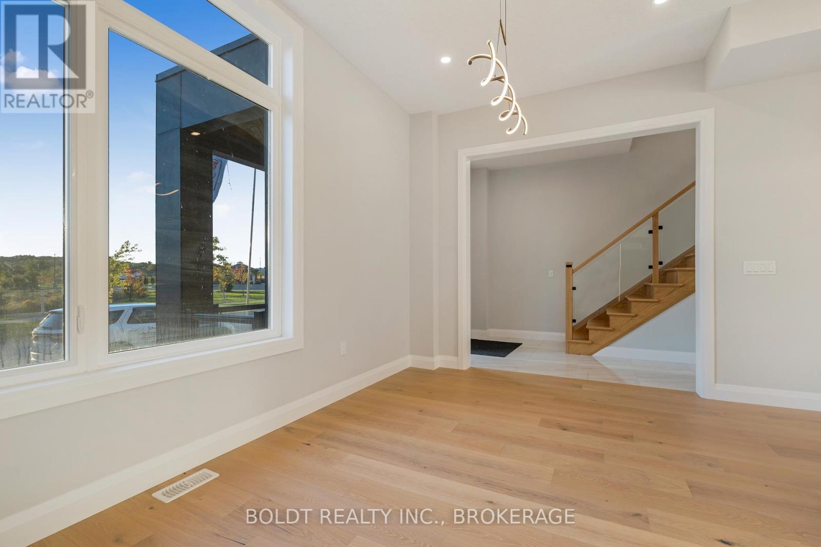 27 Wellspring Way Property Photo 6