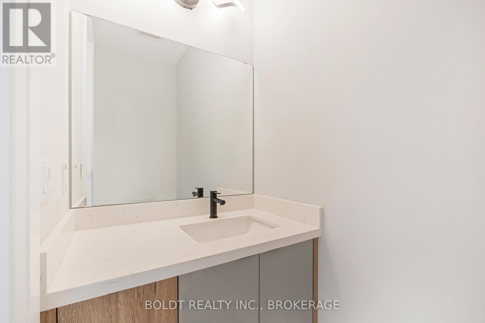 27 Wellspring Way Property Photo 17