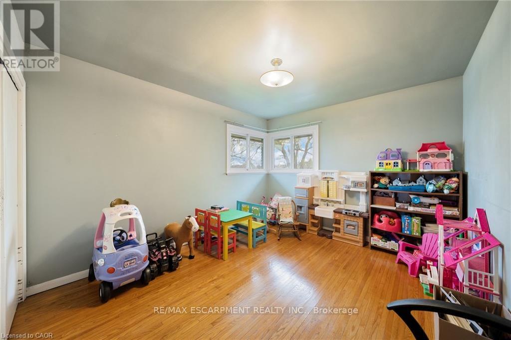 2223 Hall Road Property Photo 18