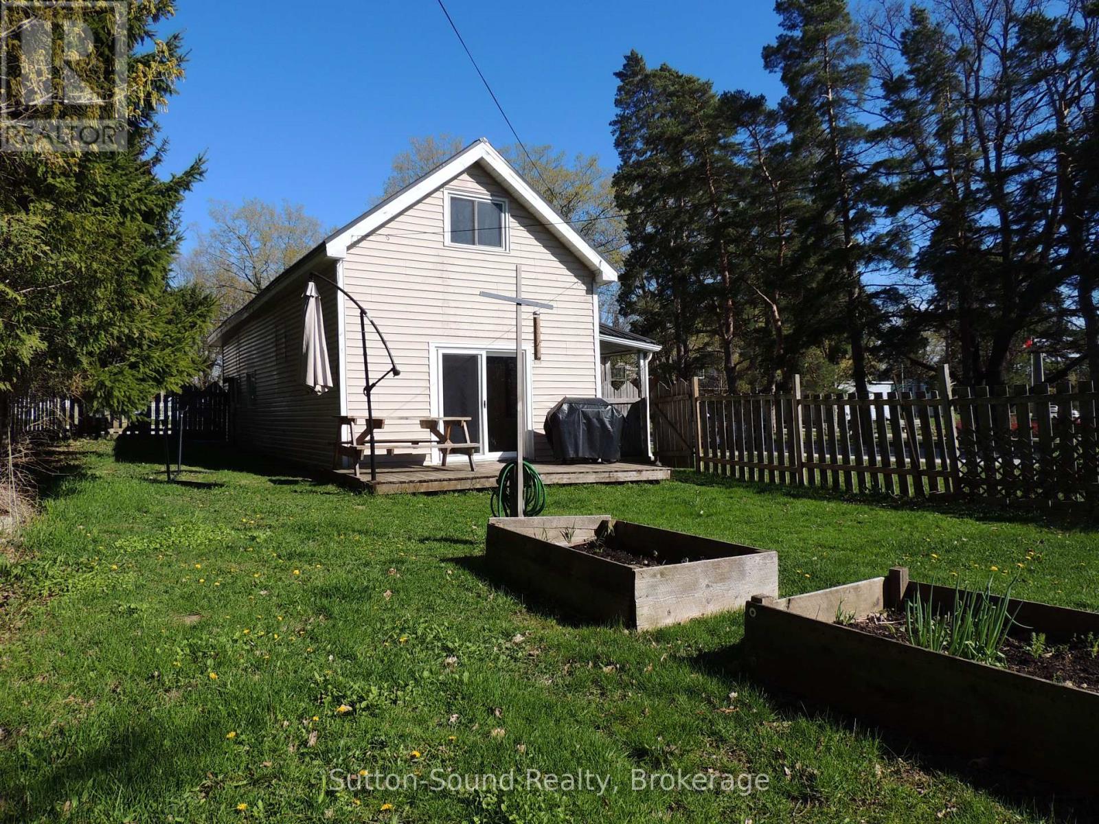 34 Main Street Property Photo 8