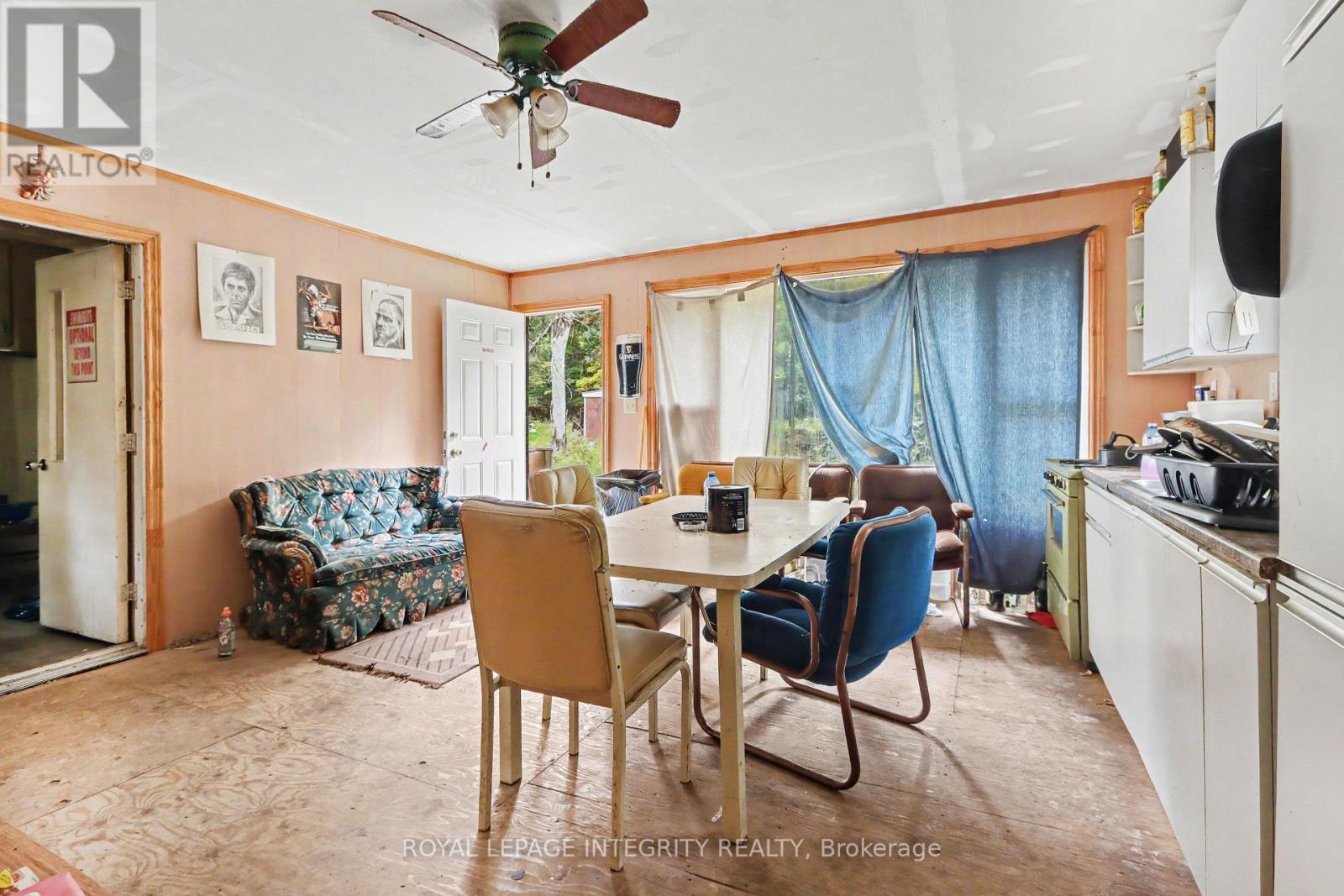 665 Bathurst Line E Property Photo 6