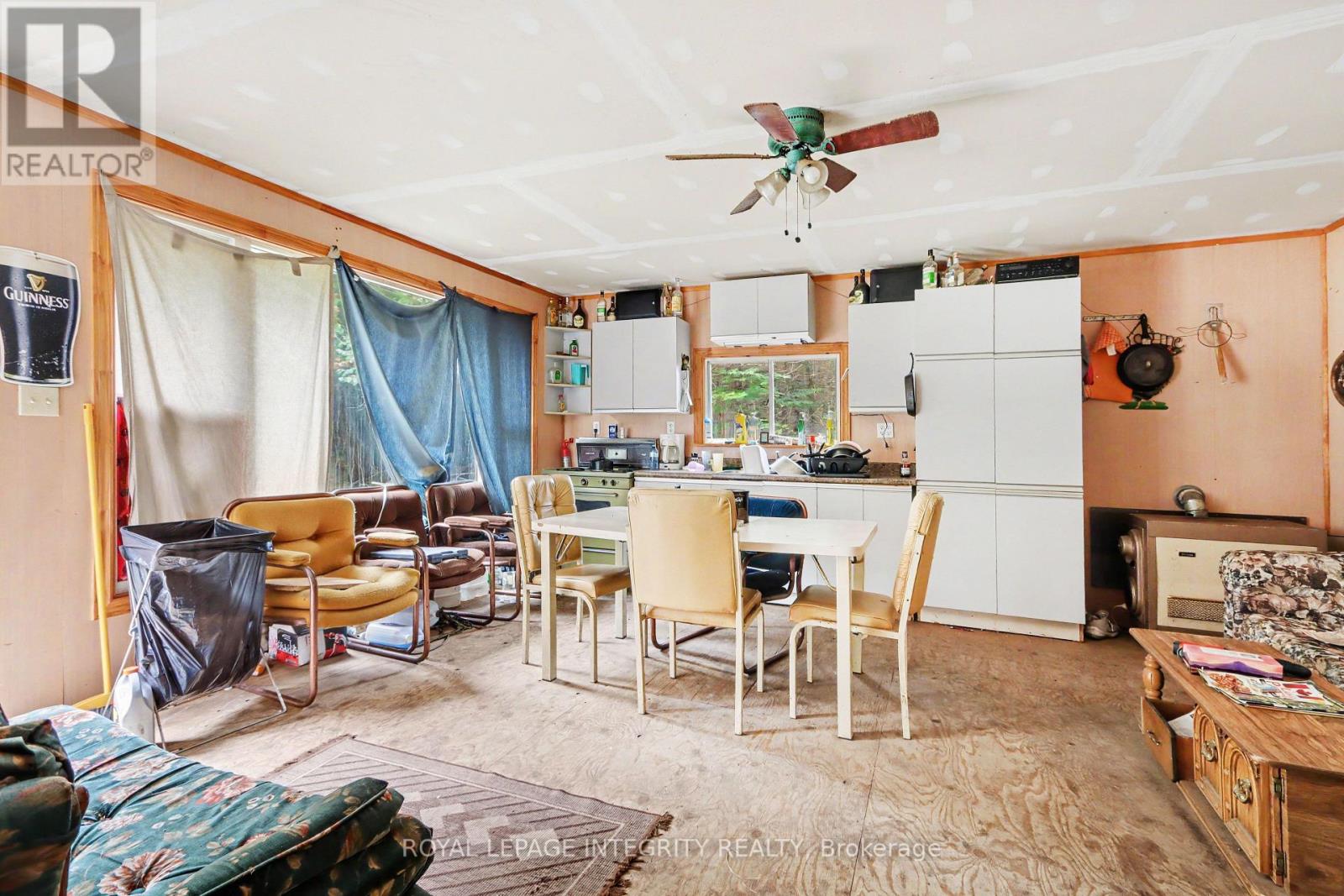 665 Bathurst Line E Property Photo 8