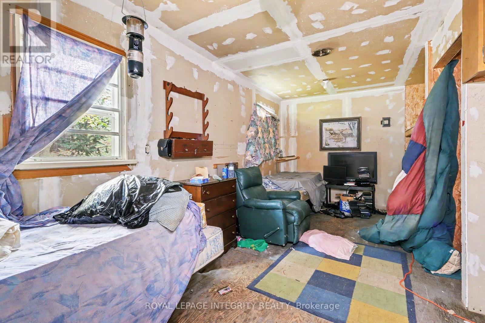 665 Bathurst Line E Property Photo 11