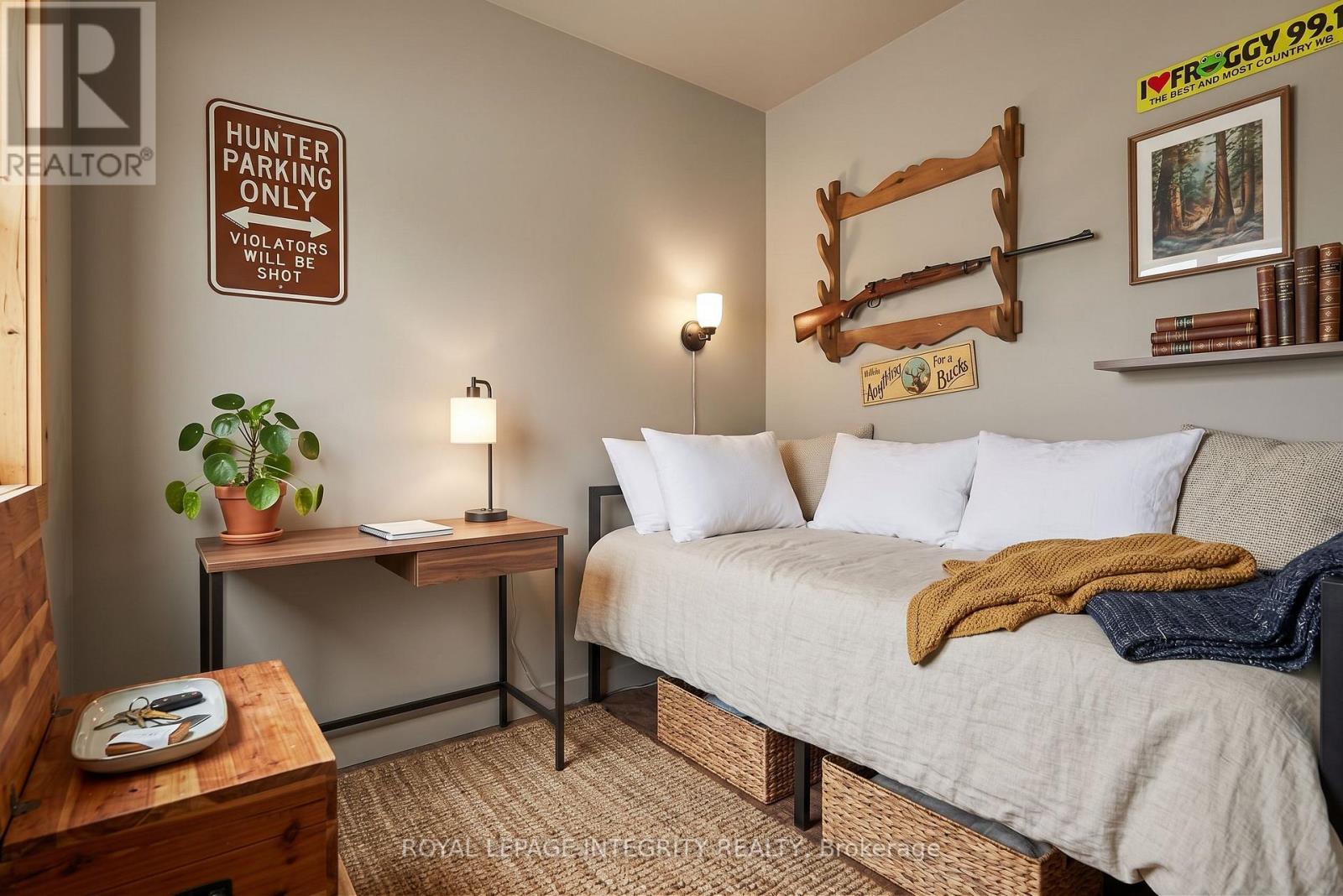 665 Bathurst Line E Property Photo 12
