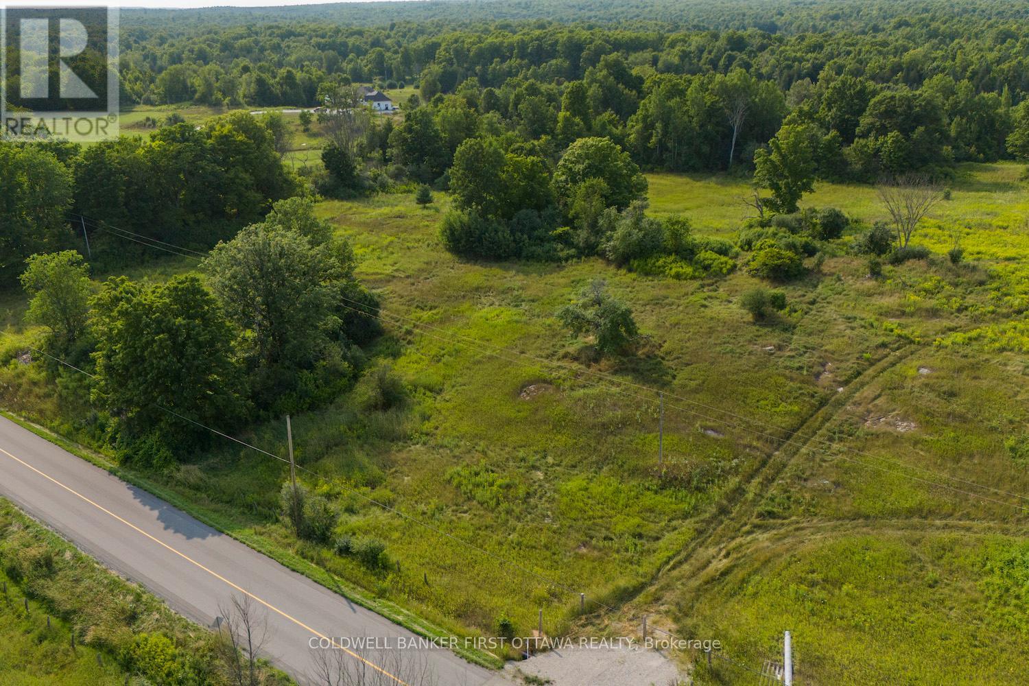 816 Bennett Lake Road Property Photo 2