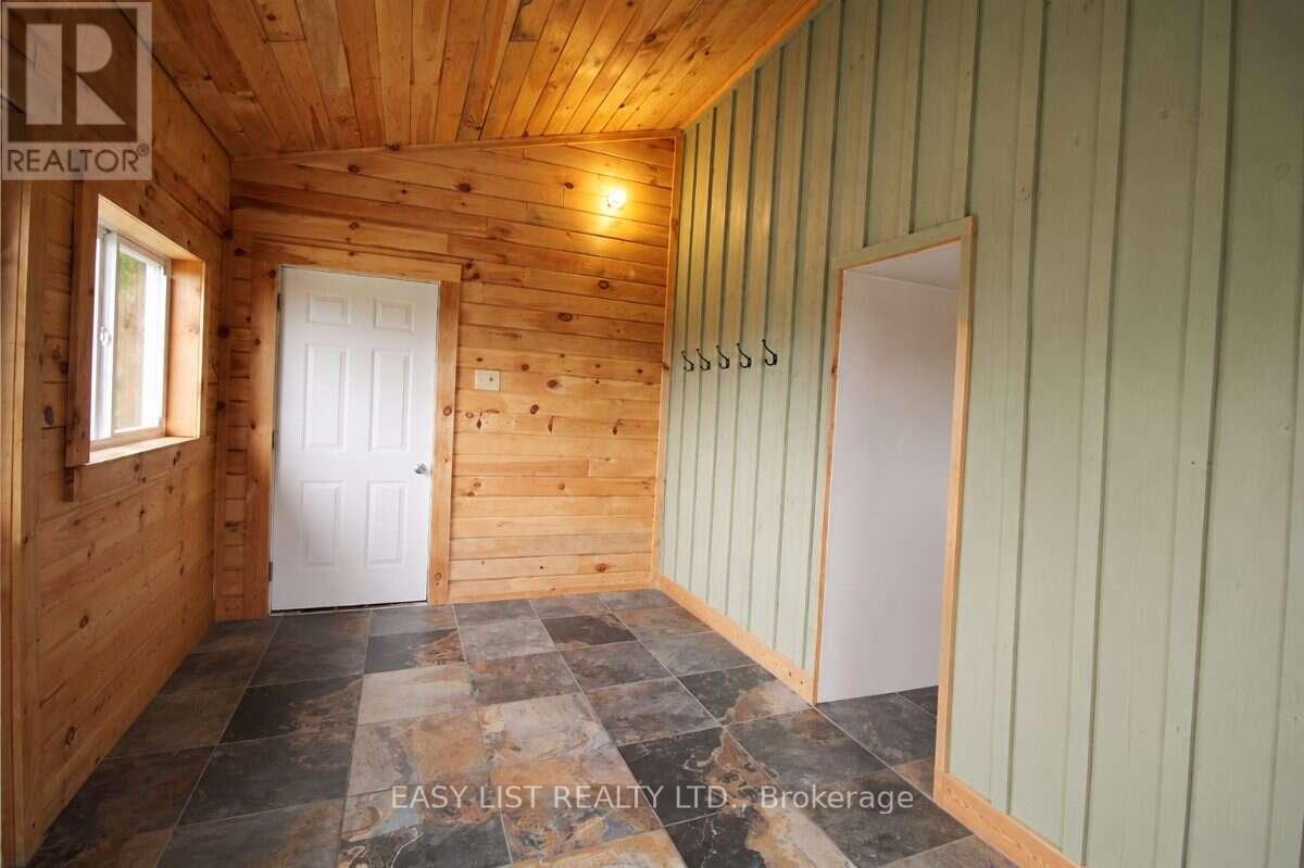 624 Hillhead Road Property Photo 3