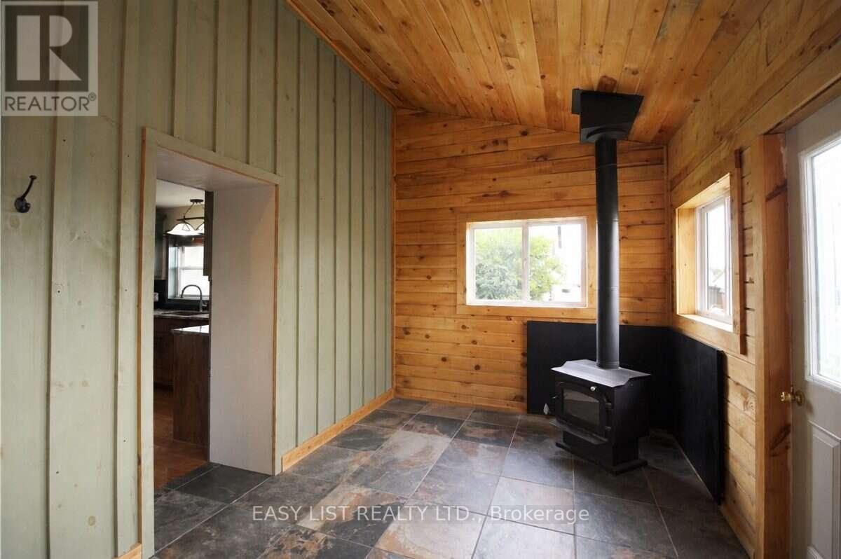 624 Hillhead Road Property Photo 4