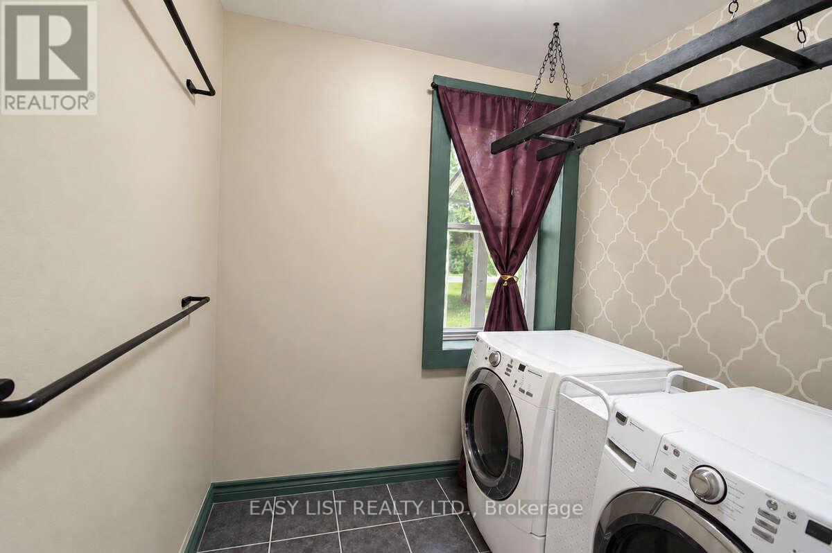 624 Hillhead Road Property Photo 8