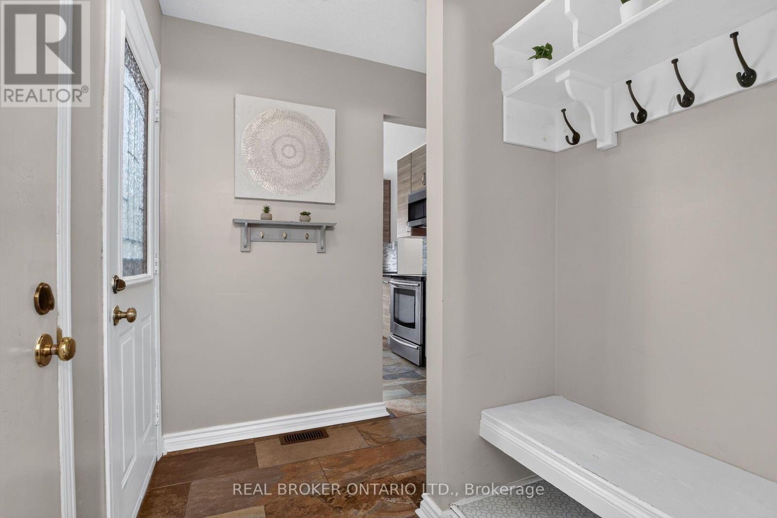 25 Moresby Drive Property Photo 4
