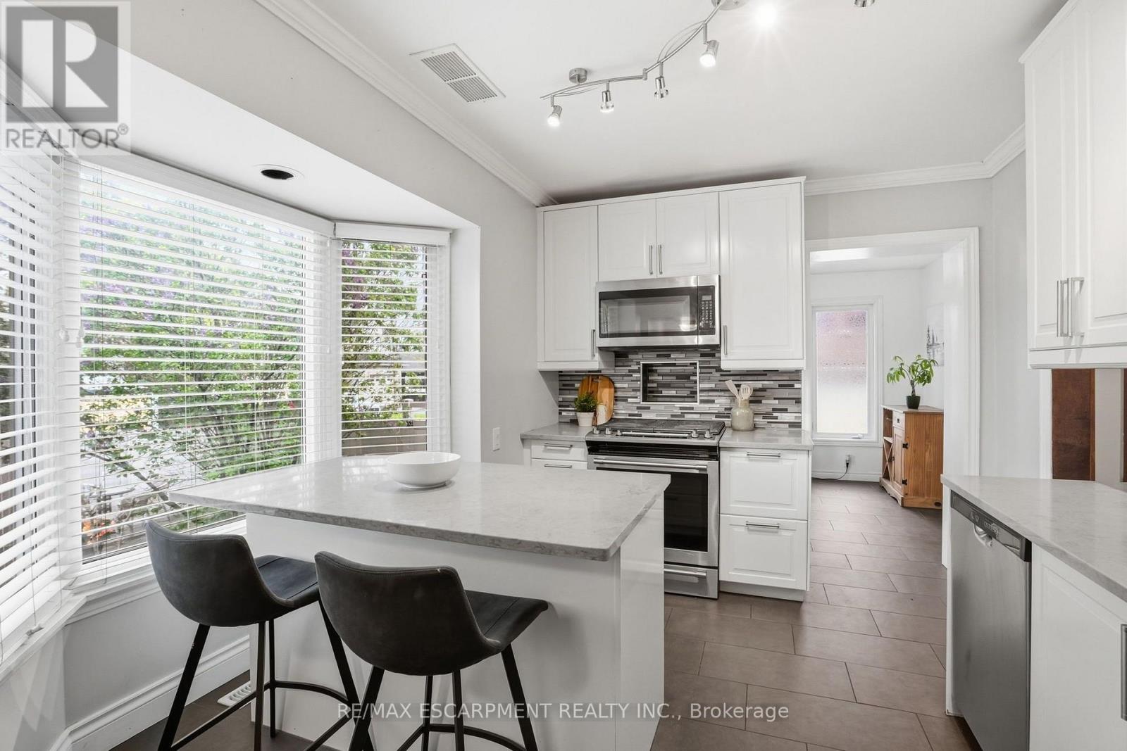 230 Beach Boulevard Property Photo 6