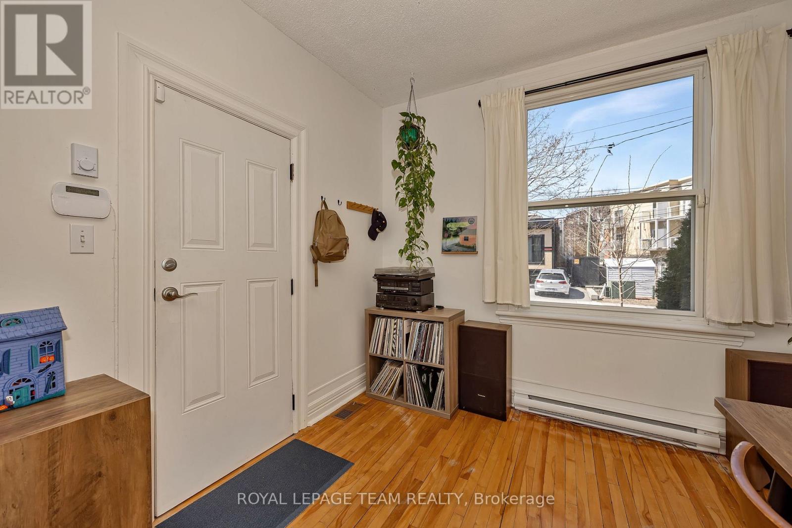 11 Sherbrooke Avenue Property Photo 6
