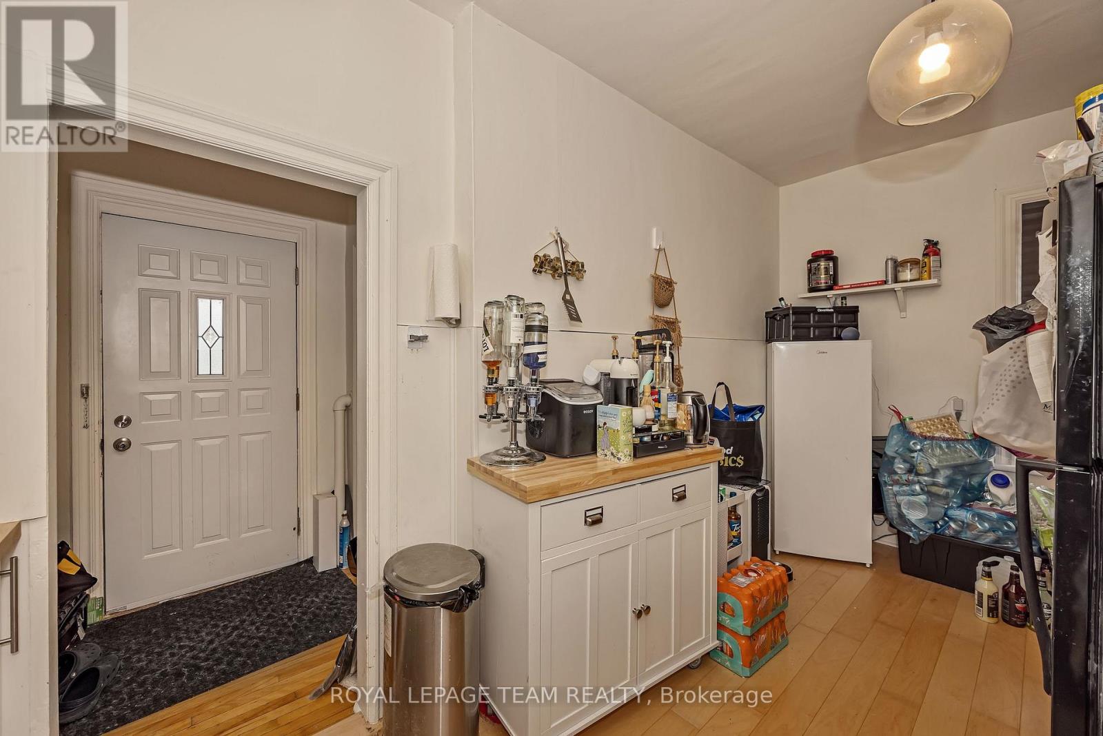 11 Sherbrooke Avenue Property Photo 35