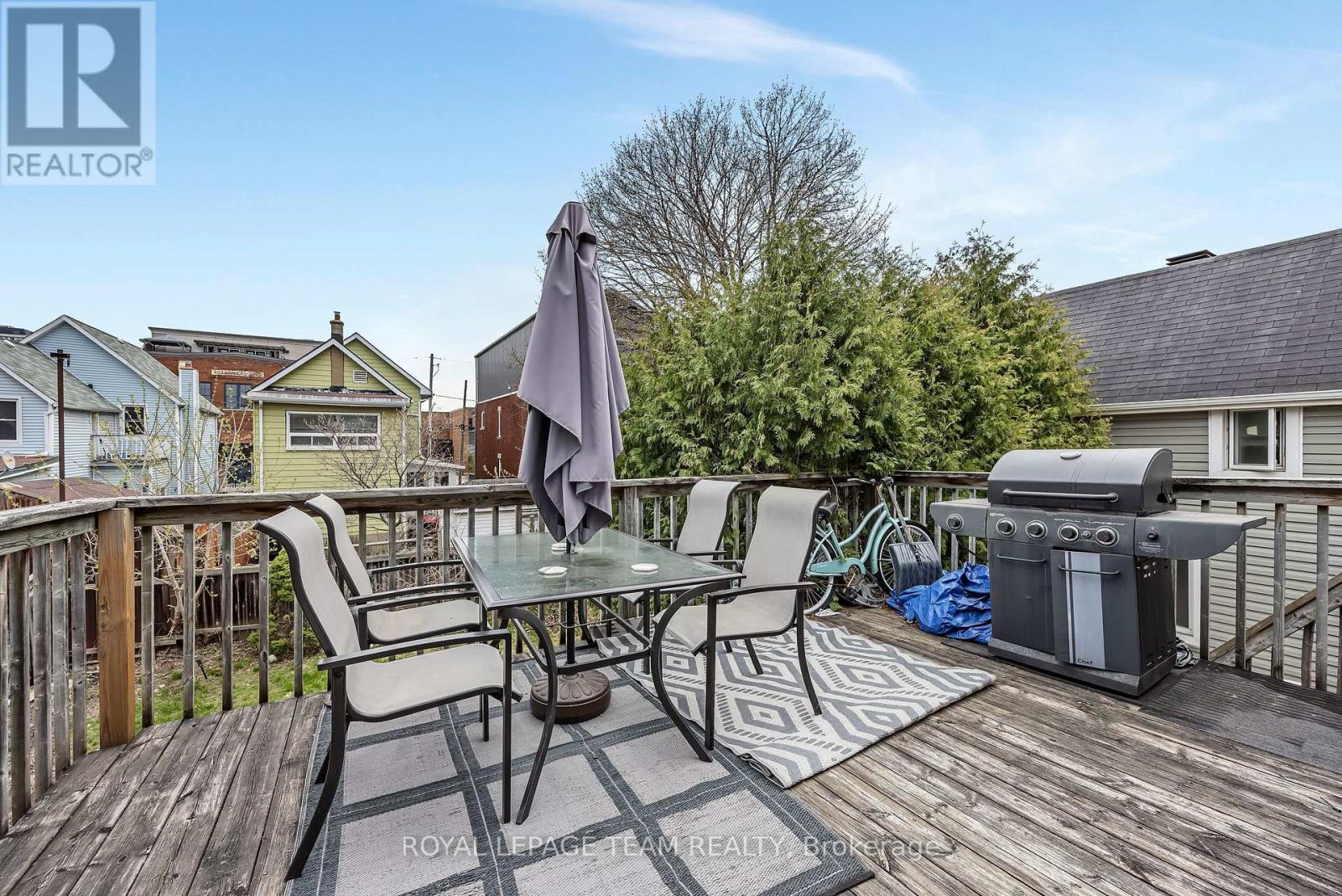 11 Sherbrooke Avenue Property Photo 46