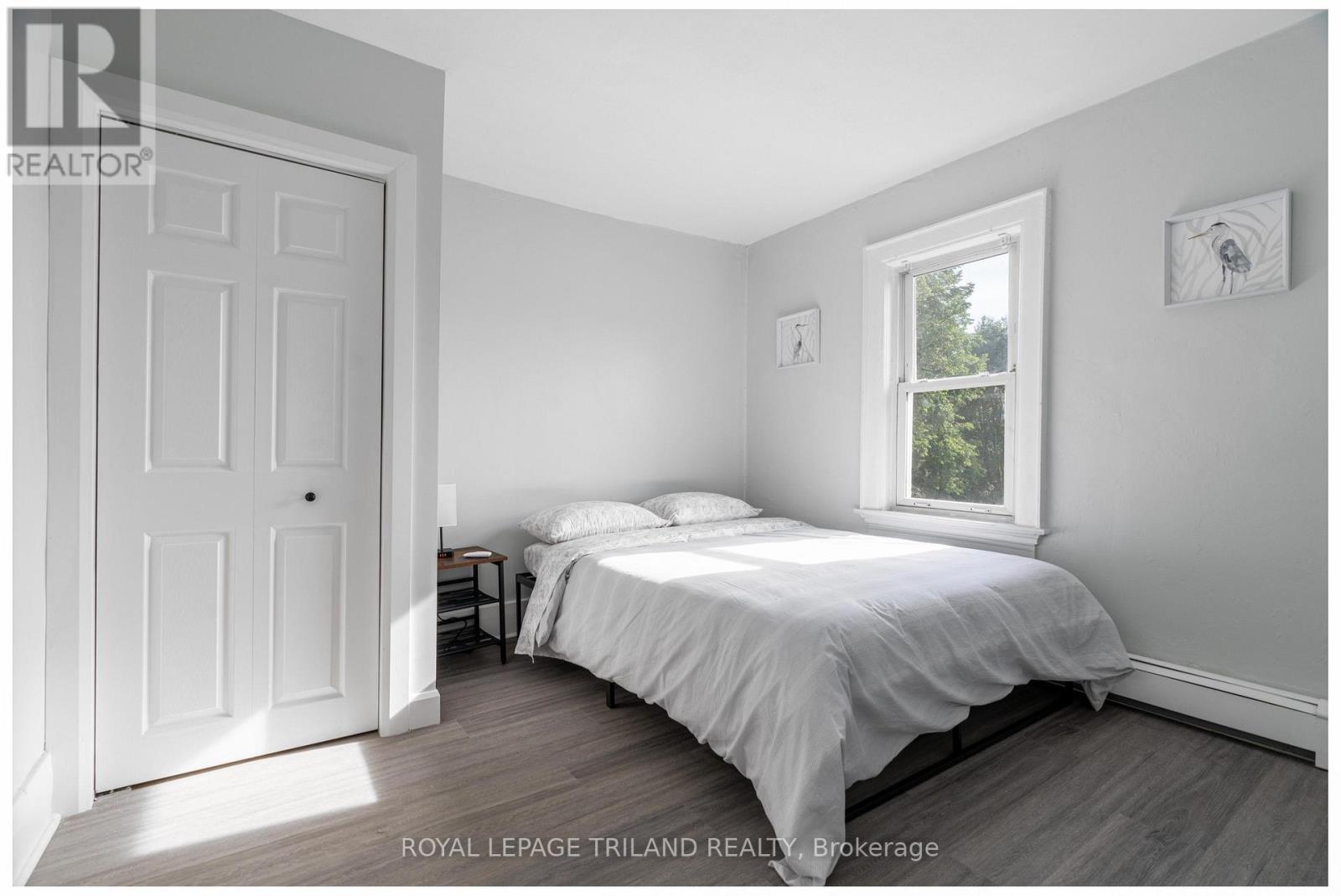 9 - 425 Mckenzie Avenue Property Photo 12