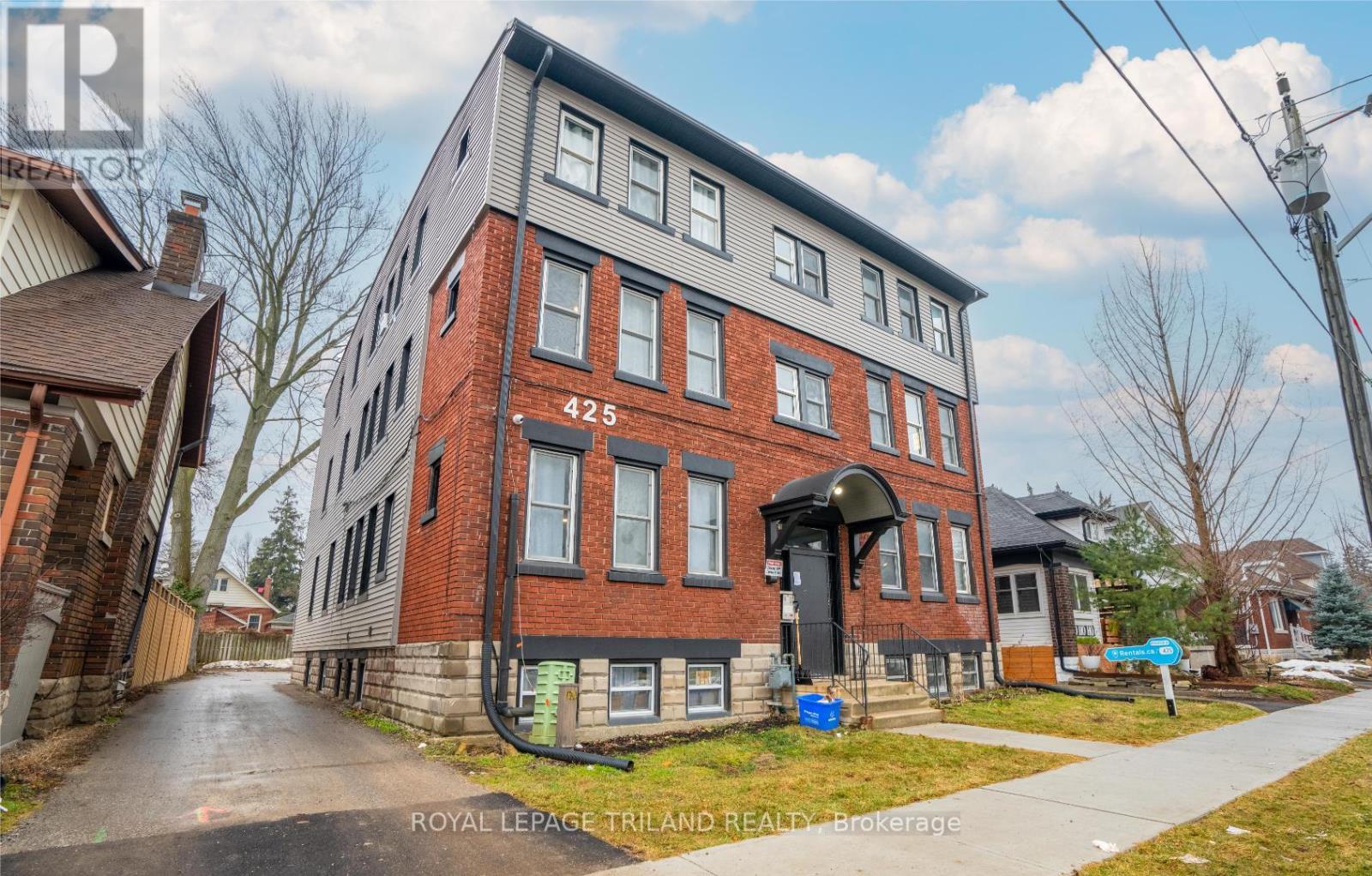 9 - 425 Mckenzie Avenue Property Photo 21