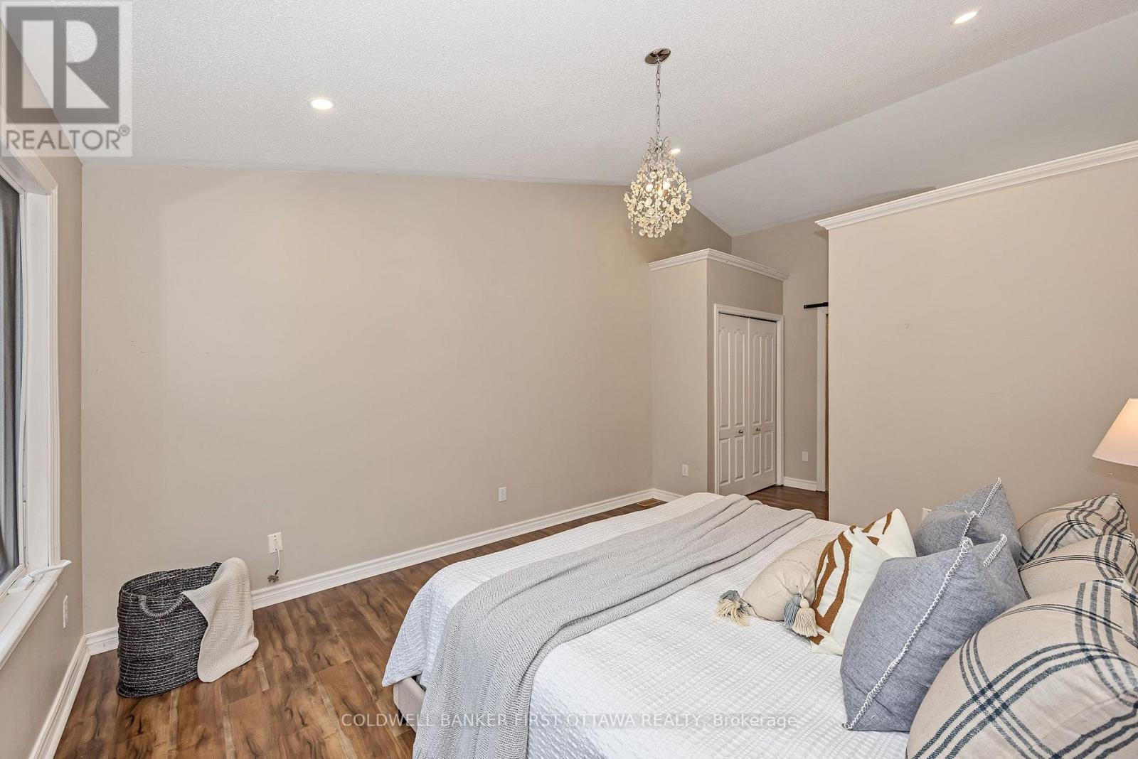 13 Fieldcrest Avenue Property Photo 16