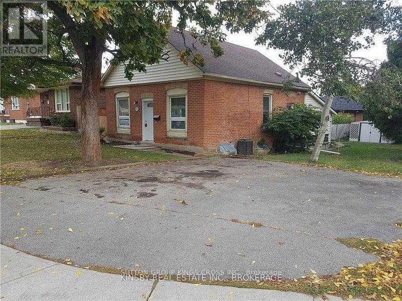 B - 93 Limeridge Road E Property Photo 2