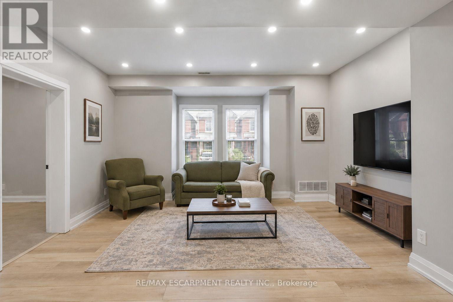 106 Barnesdale Avenue N Property Photo 11