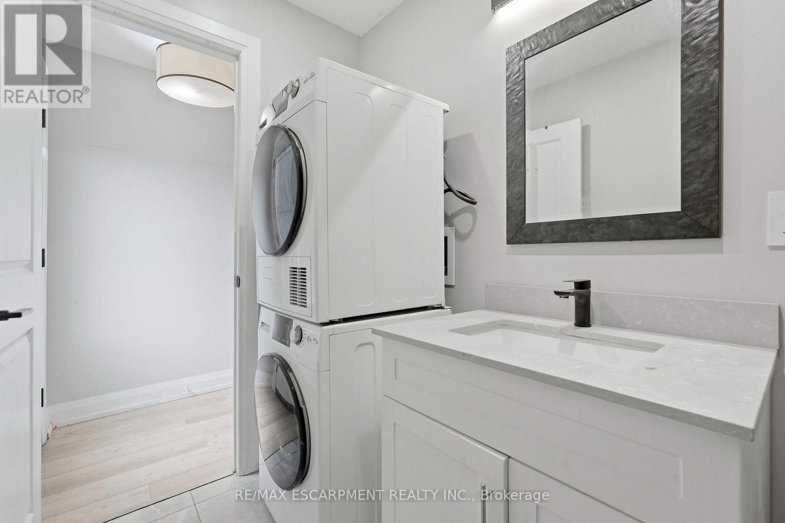 106 Barnesdale Avenue N Property Photo 13