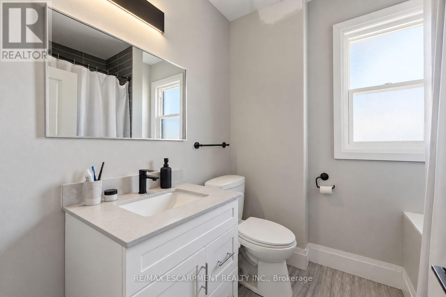 106 Barnesdale Avenue N Property Photo 24