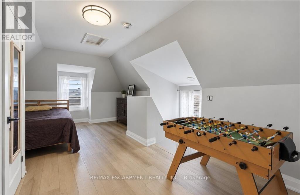 106 Barnesdale Avenue N Property Photo 32