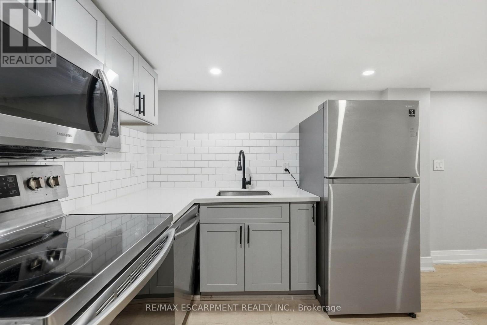 106 Barnesdale Avenue N Property Photo 36