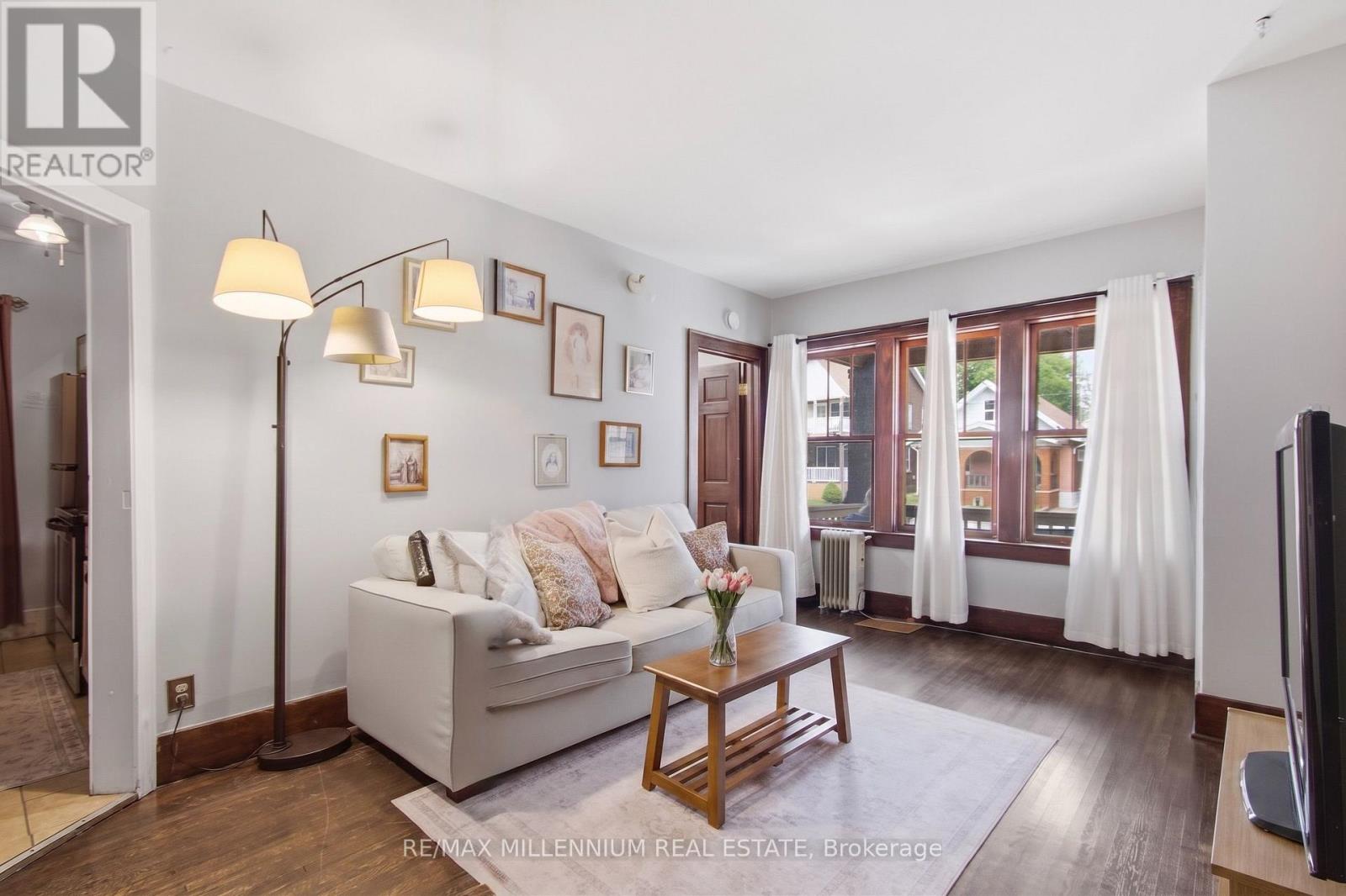 2269-71 Howard Avenue Property Photo 11
