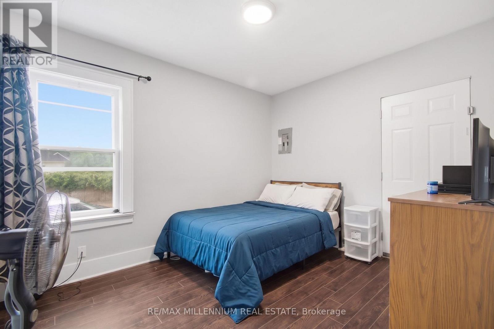 2269-71 Howard Avenue Property Photo 16