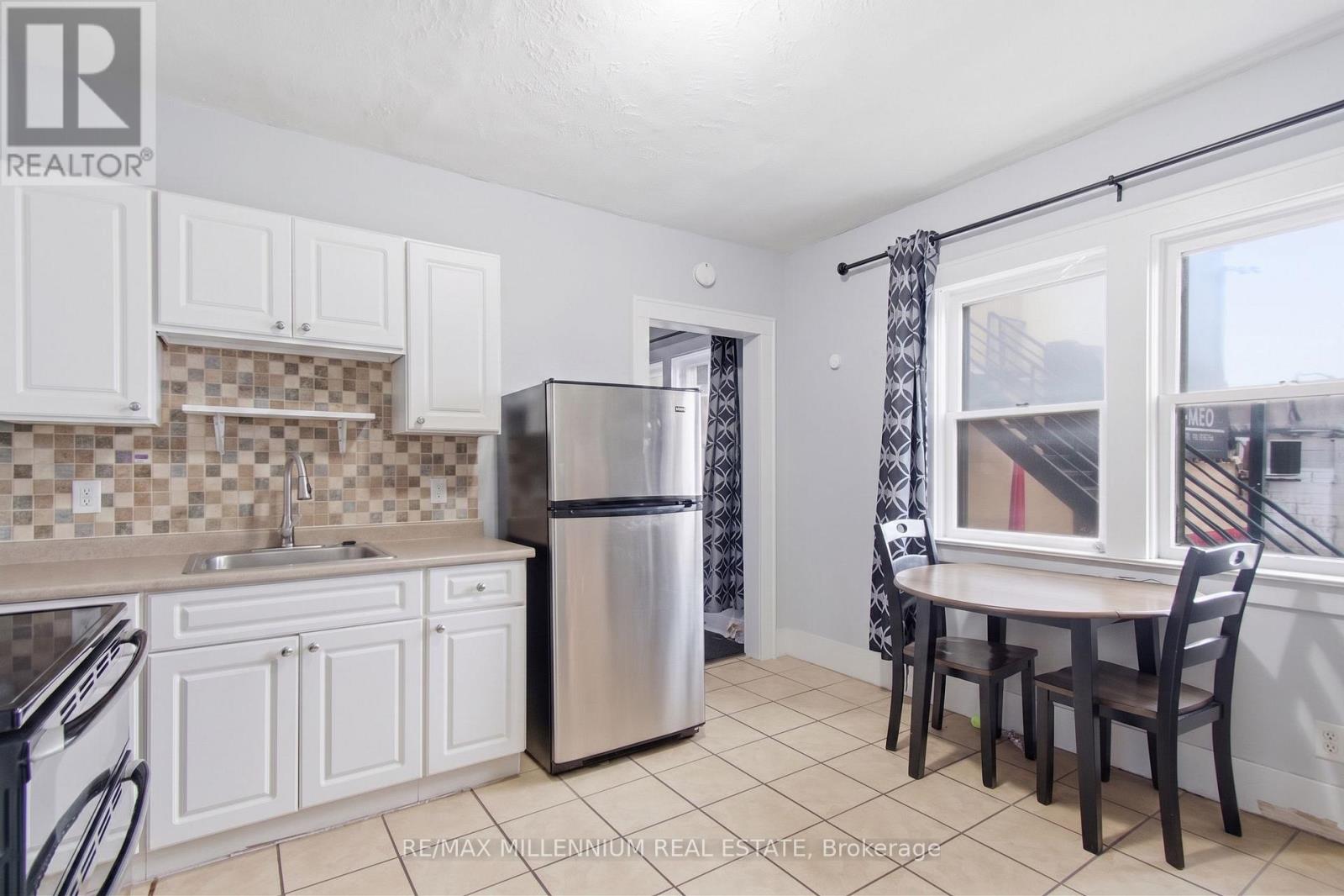 2269-71 Howard Avenue Property Photo 18