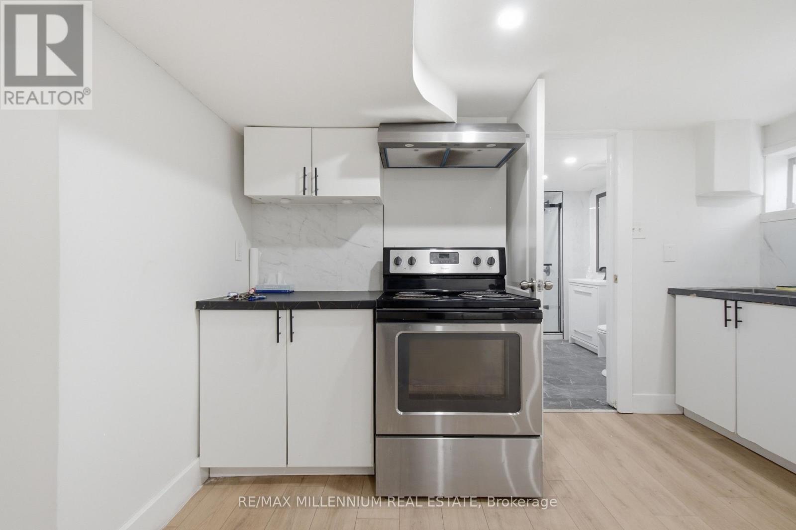 2269-71 Howard Avenue Property Photo 43