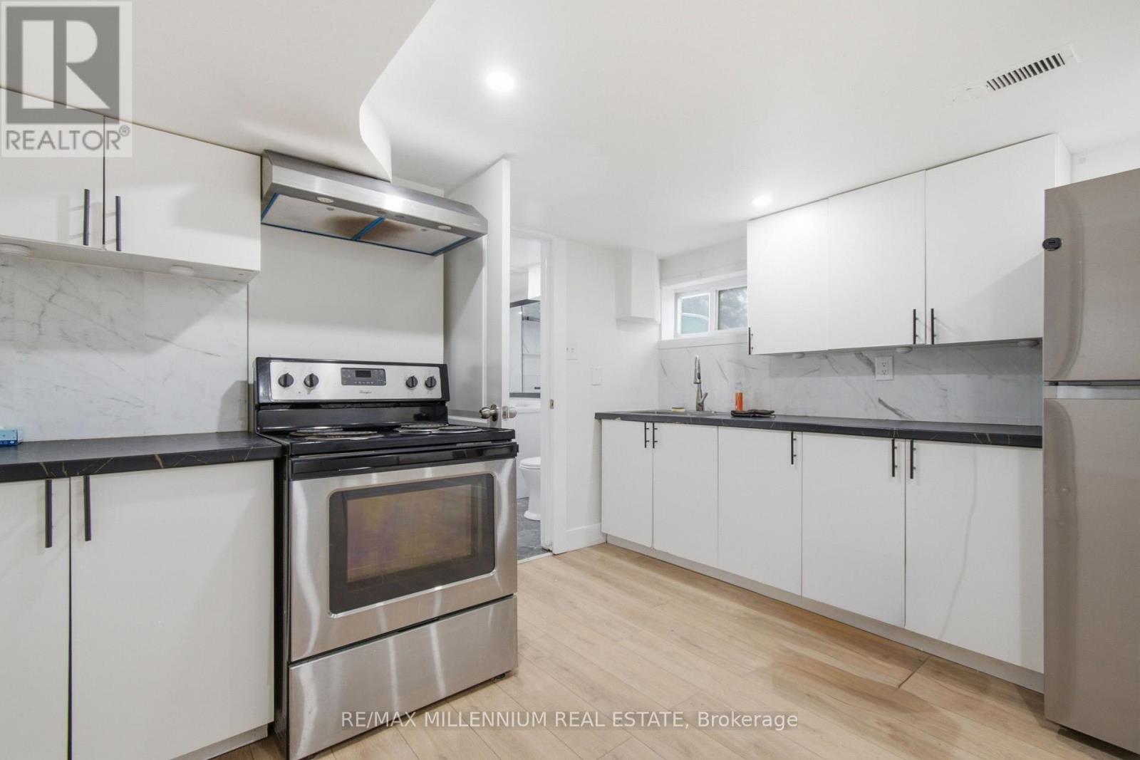 2269-71 Howard Avenue Property Photo 45