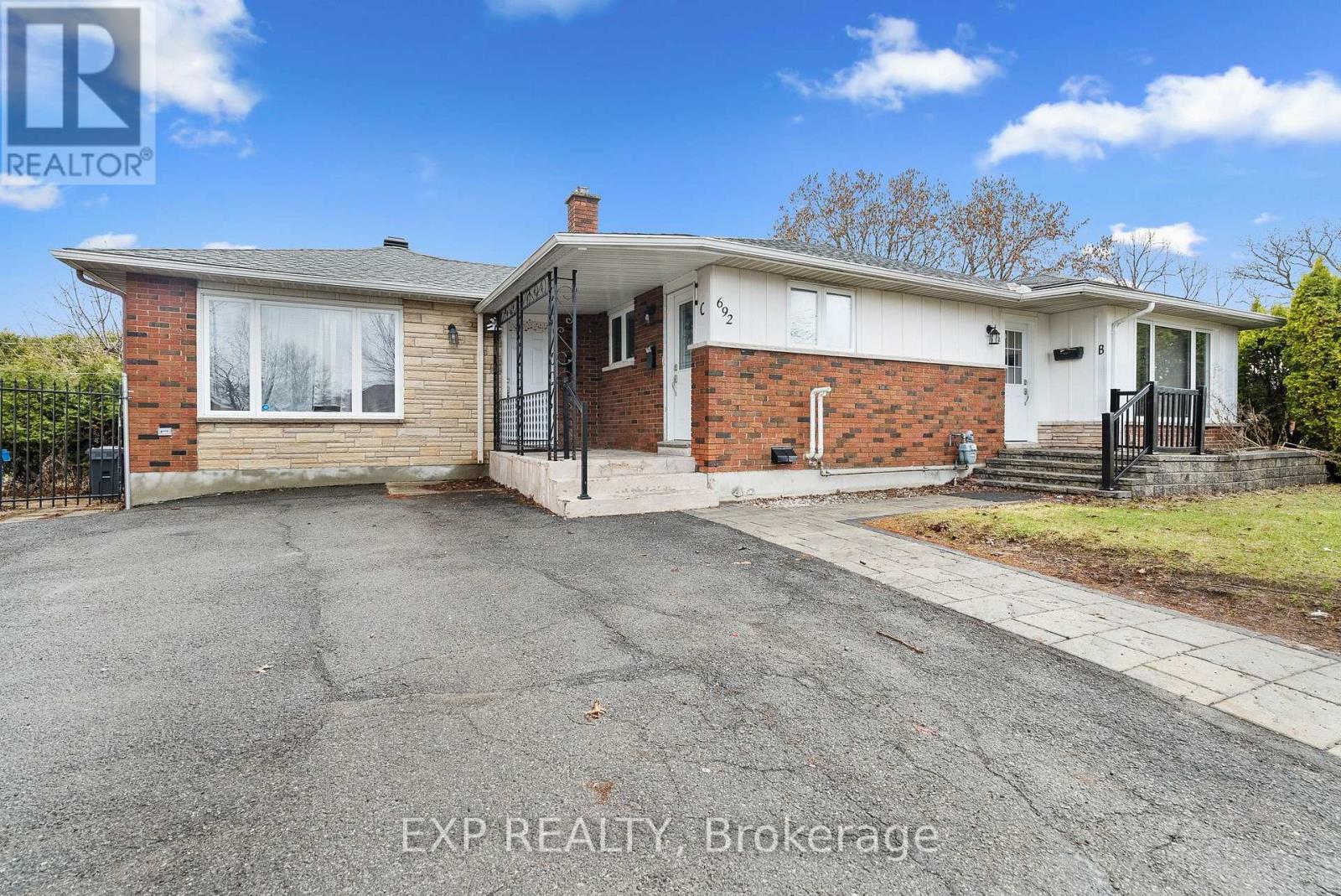 692 Claude Street Property Photo 2