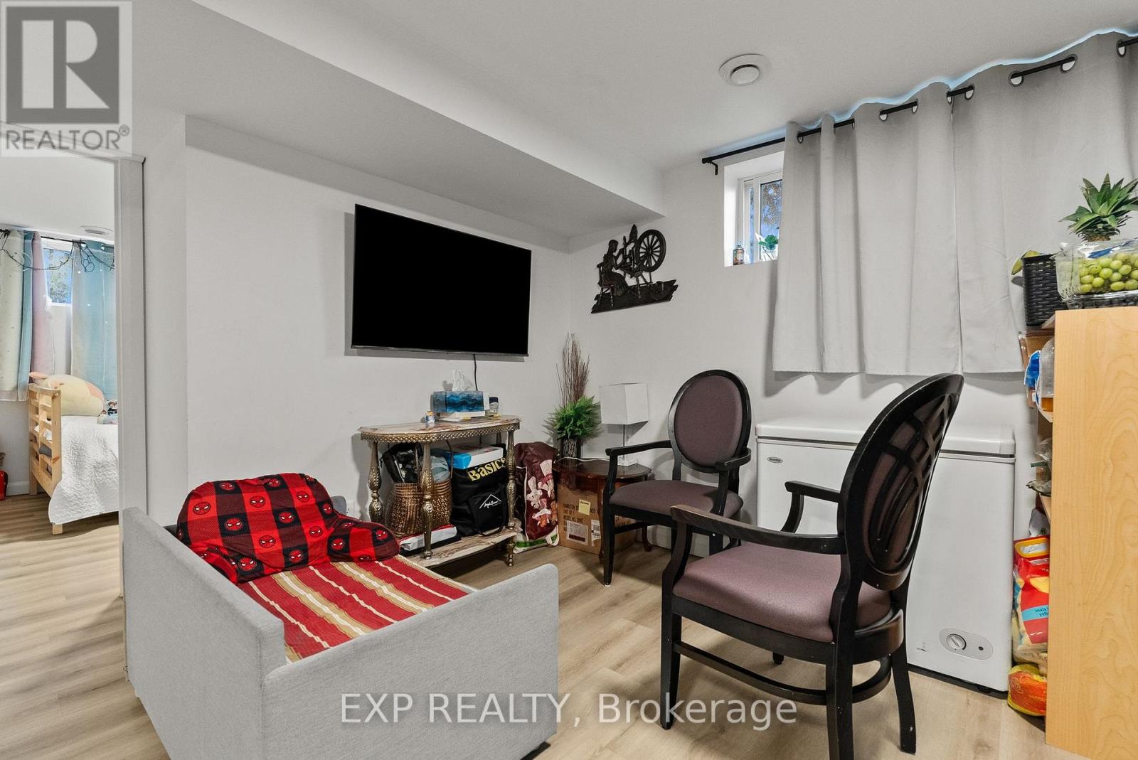 692 Claude Street Property Photo 23