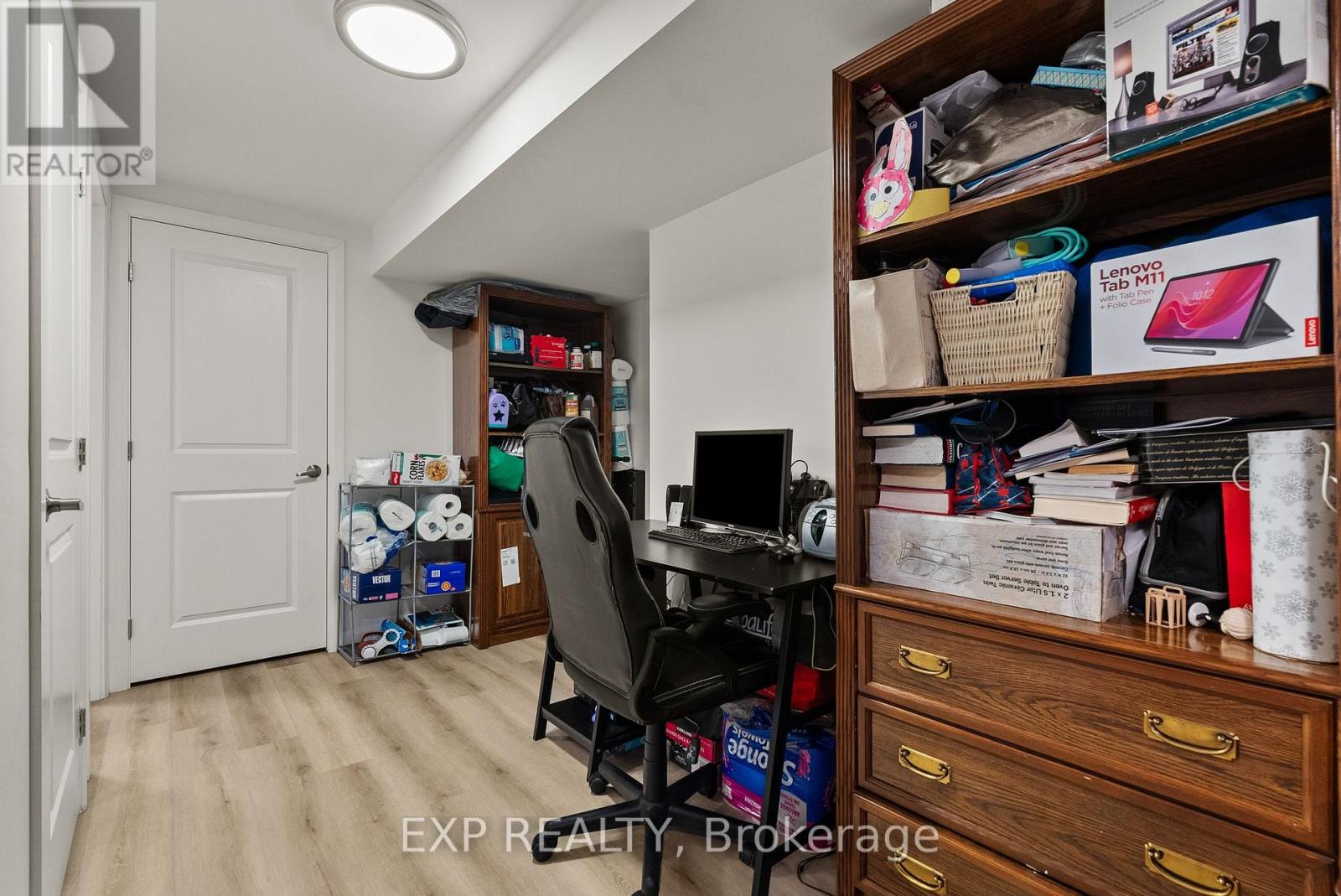 692 Claude Street Property Photo 24
