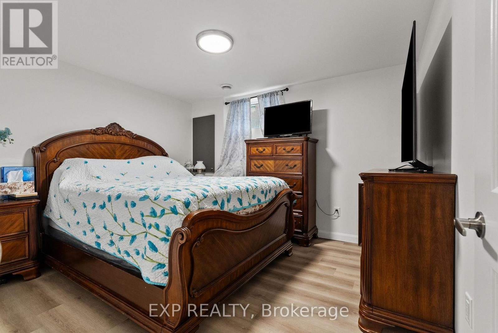 692 Claude Street Property Photo 25