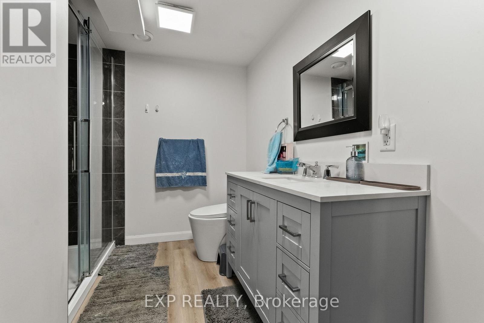 692 Claude Street Property Photo 30